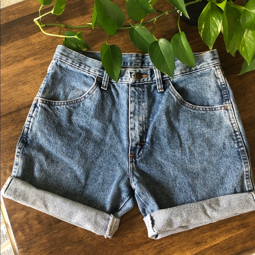 Rustler High Waisted Cut Off Denim Shorts Size 31